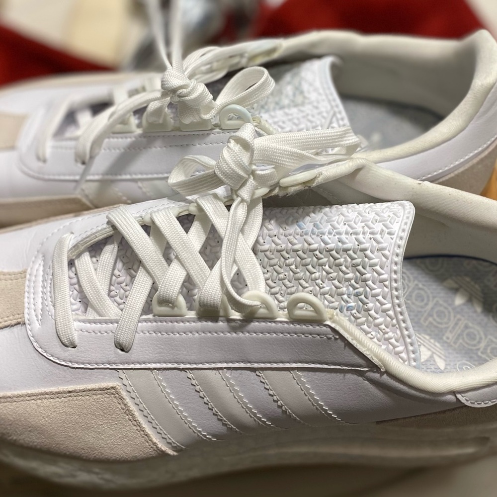 Adidas White Leather and suede Sneakers with Cushioned Sole